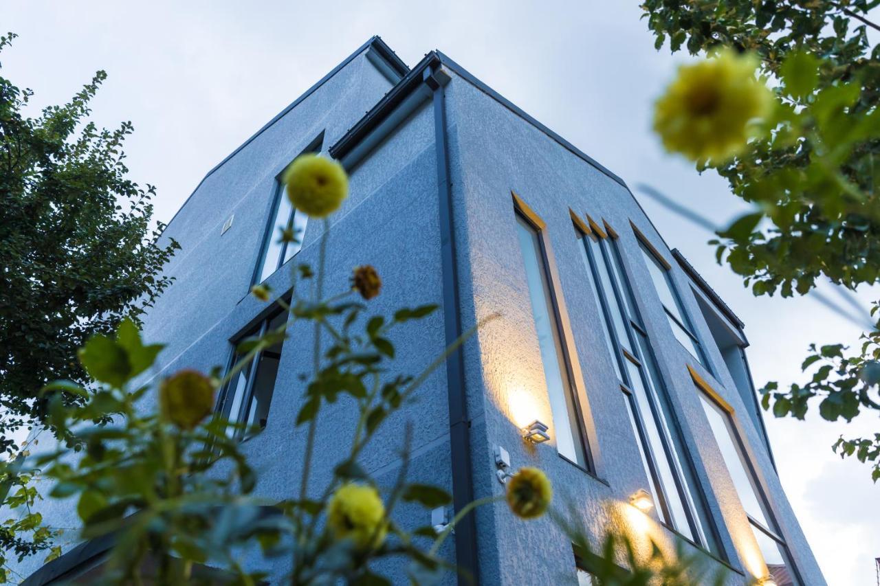 Tj Gardens Hotel Makhinjauri Exterior photo